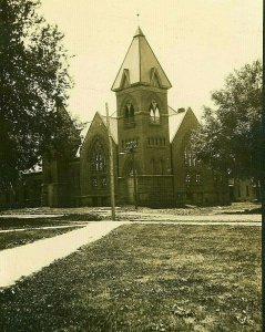 Postcard RPPC View of Presbyterian Church in Grundy Center, IA.      Q7