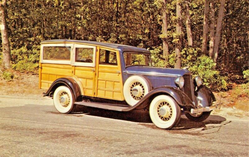 1933 DODGE WESTCHESTER SEMI SEDAN WOODY SUBURBAN-ROARING 20s AUTOS POSTCARD 