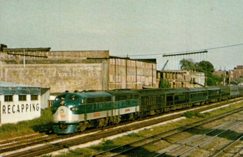 Trains Louisville & Nashville Railroad's Streamliner The Georgian Depart...