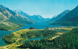 Canada Waterton Valley International Peace Park Vintage Postcard 08.09