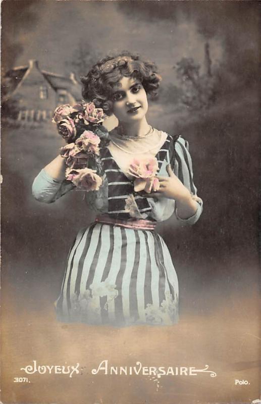 Joyeux Anniversaire Roses Woman Vintage Topics Fashion Postcard Hippostcard