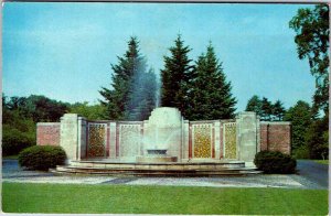 Postcard FOUNTAIN SCENE Northampton Massachusetts MA AO2137