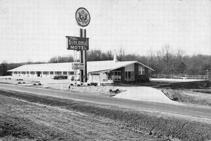 Greensboro North Carolina Diplomat Motel Street View Vintage Postcard K55008