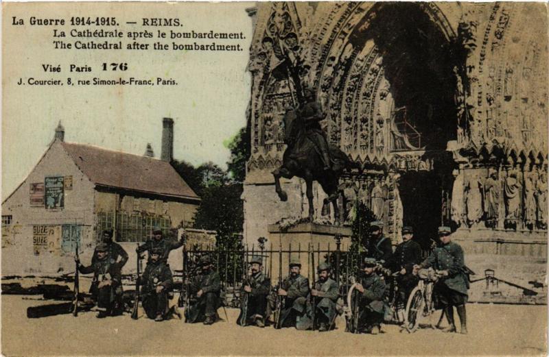 CPA La Guerre 1914-1915 - Reims - La Cathedrale apres le bombardement (742694)