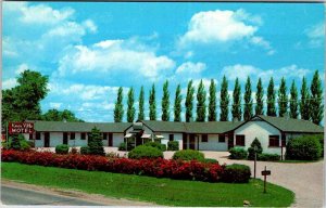 Postcard MOTEL SCENE Knoxville Illinois IL AM8711