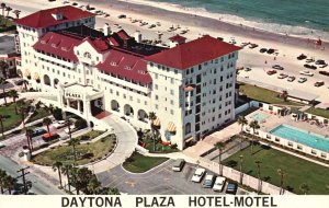 Vintage Postcard The Daytona Plaza Hotel-Motel Building Daytona Beach Florida FL