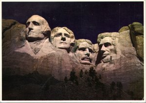 Postcard SD Mount Rushmore illuminated