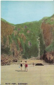 Channel Islands Postcard - Petit Port - Guernsey   A6976