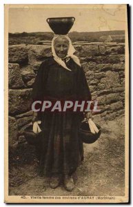 Old Postcard Folklore Old woman nearby d & # 39Auray