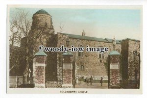 tq1949 - Essex - Early View of Colchester Castle, from the Gates - Postcard