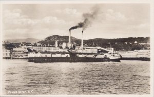 Powell River BC Waterfront Harbour Steamer Unused Leonard Frank RP Postcard H24