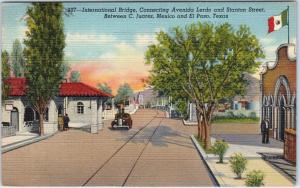 EL PASO, TX Texas   INTERNATIONAL BRIDGE  c1930s  Car   Roadside    Postcard