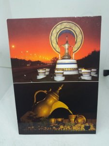 Roadside Coffee Pots Sultanate of Oman Vintage Postcard New Unused