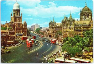 VINTAGE POSTCARD CONTINENTAL SIZE VICTORIA TERMINUS IN BOMBAY (MUMBAI) INDIA