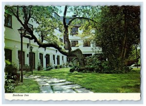 Vintage Benbow Inn Garberville, California. Postcard 7GE