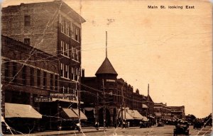 Main St. Looking East Unknown City/State Postcard PC102