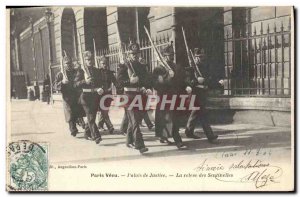 Postcard Old Courthouse Paris Vecu notes The Army sentries TOP