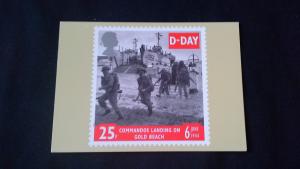 Post Office PHQ Stamp Card D Day 6 June (Commandos Landing On Gold Beach) 25p