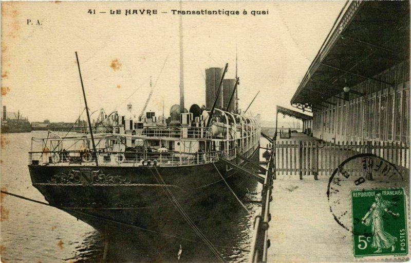 CPA AK Transatlantique a Quai - Le Havre SHIPS (911615)