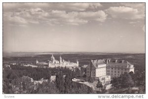 RP: ElEscorial , Spain , 30-40s