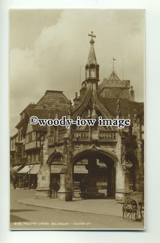 tp8927 - Wilts - Poultry Cross & Hill& Son's Cart, Salisbury- Postcard - Judges' 