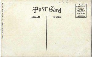 Vintage Postcard. 3rd Street looking South. Cedar Rapids Iowa