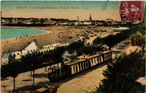 CPA ROYAN - La Plage prise du Family Hotel (480885)