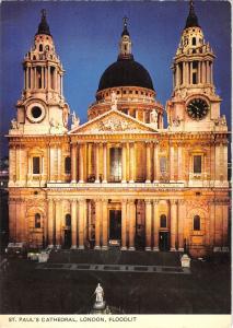 BR82128 st paul s cathedral london floodlit  uk