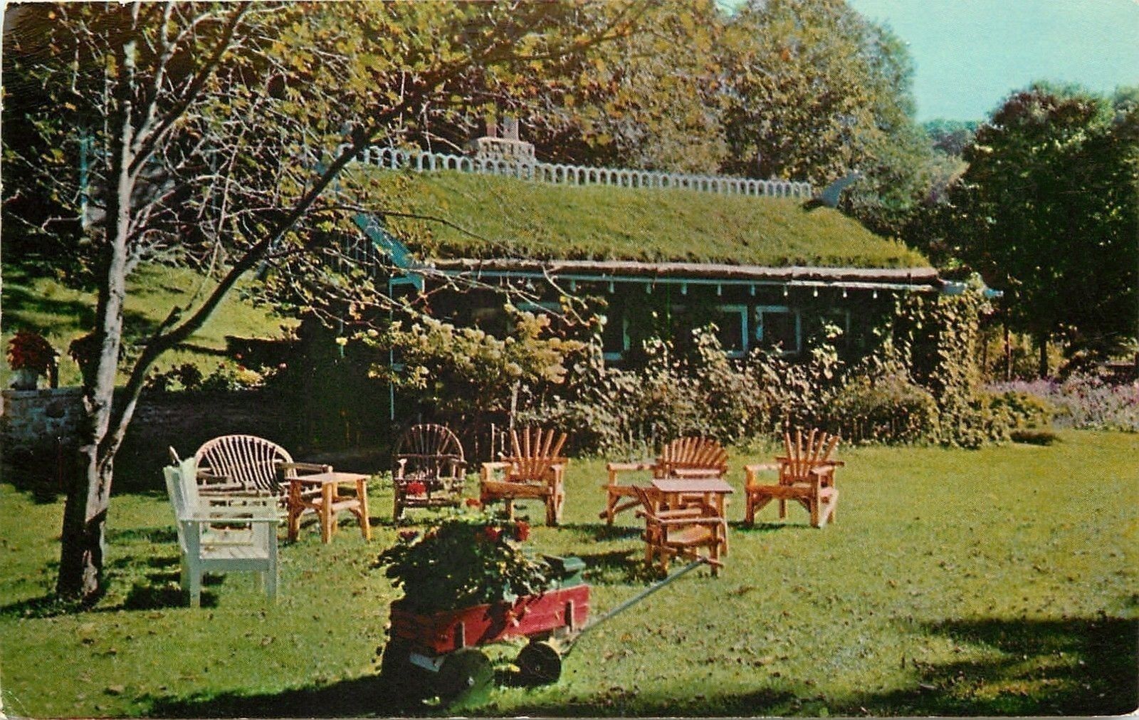 Blue Mounds Wisconsin Sod Roof Cabin Wagon Planter Valley Of The