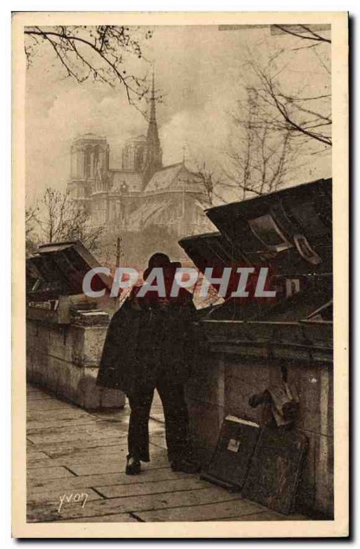 Postcard Old Paris The type of parfair Bookstall