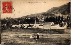 CPA Environs d'EMBRUN - Village des Grottes (112792)