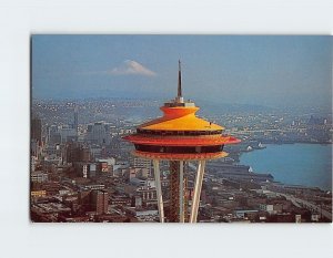 Postcard The Space Needle, in the skyline of Seattle, Washington