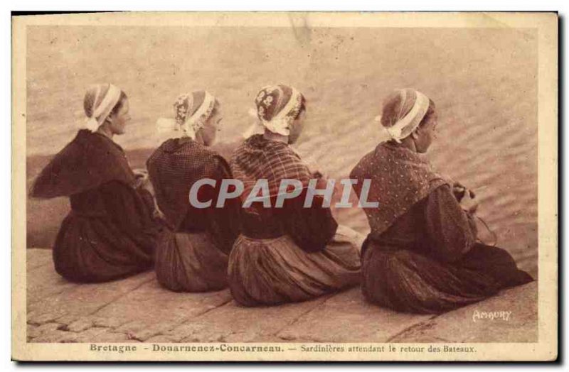 Old Postcard Folklore Concarneau Douarnenez sardine awaiting the return boats