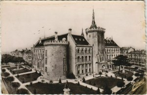 CPA Angouleme- Vue de l'Hotel de Ville FRANCE (1073593)