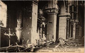 CPA MILITAIRE Guerre Européenne-Albert, La Basilique (316064)