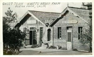 Amusement Knotts Berry Farm Buena Park California RPPC Photo Postcard 20-5403