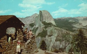 Yosemite Nat'l Park California, 1967 The Lookout Glacier Point, Vintage Postcard