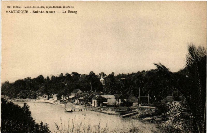 CPA AK Martinique. Sainte Anne. Le Bourg. MADAGASCAR (625322)