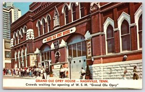 Grand Ole Opry House Nashville Tenessee Crowds Waiting To Open Posted Postcard