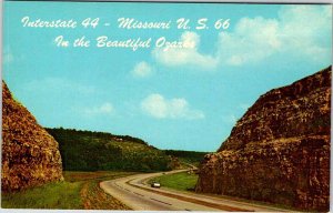 Postcard HIGHWAY SCENE Between Lebanon & Rolla Missouri MO AO3914
