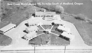 Bear Creek Motel US 99 Medford Oregon 1952 RPPC Photo Postcard 21-3454