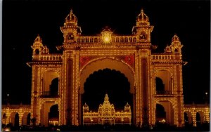 India Illuminated Maharaja's Palace Mysore Vintage Postcard C022