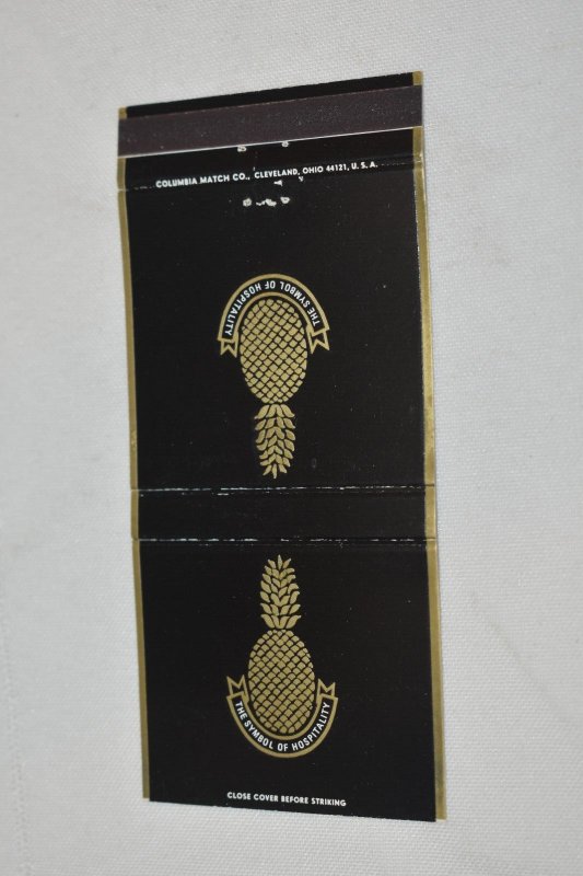 Hospitality House Pineapple Williamsburg Virginia 30 Strike Matchbook Cover