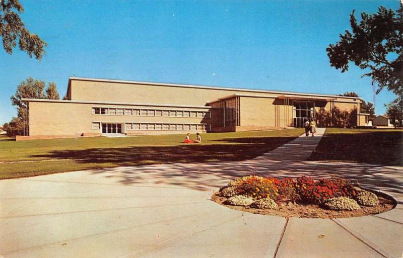 Rexburg Idaho Ricks College Street View Vintage Postcard K105917