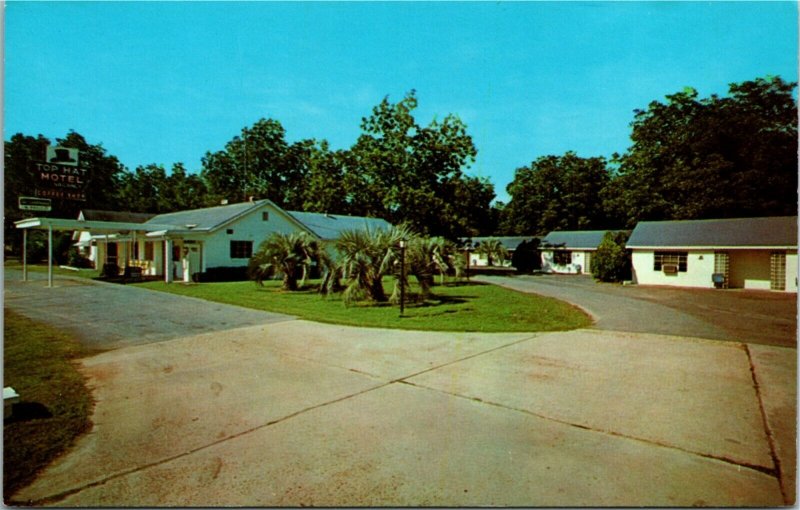 Postcard GA Cordele Top Hat Motel & Restaurant on Route 41 1969 F25