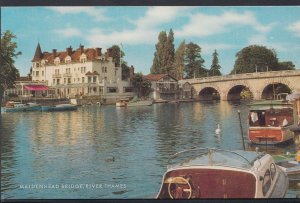 Berkshire Postcard - Maidenhead Bridge, River Thames    RT247