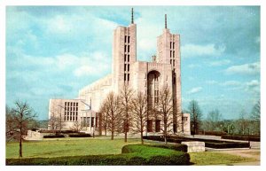 Postcard BUILDING SCENE Baltimore Maryland MD AQ5354