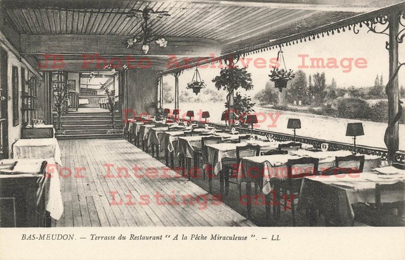 France, Bas-Meudon, Terrasse Du Restaurant, A La Peche Miraculeuse, LL Pub