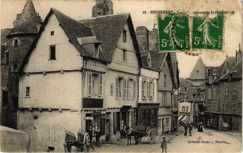 CPA HENNEBONT - La rue Troitier (205756)