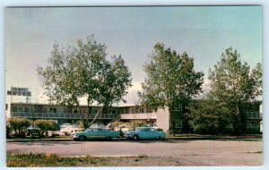 GRANDE PRAIRIE, ALBERTA Canada ~ Roadside 1/2 Way ~ HALFWAY MOTEL 1960s Postcard